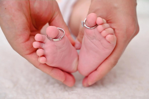 铜仁孕妇两个月肚子疼